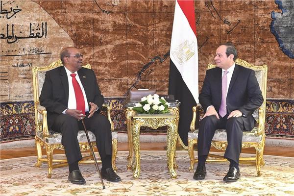 الرئيس السيسي ونظيره السوداني - أرشيفية