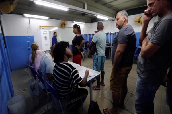 البرازيليون يصوتون في جولة الإعادة بانتخابات الرئاسة