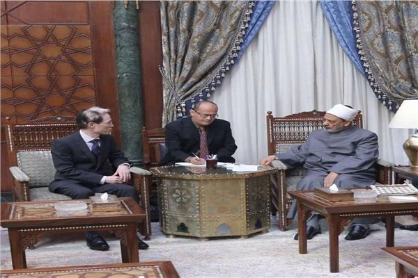 الإمام الأكبر الدكتور أحمد الطيب يستقبل ماسكي نوك سفير اليابان الجديد بالقاهرة