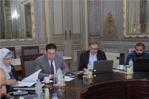 رئيس جامعة عين شمس يستقبل وفد الاتحاد الأوربي للتعليم العالي