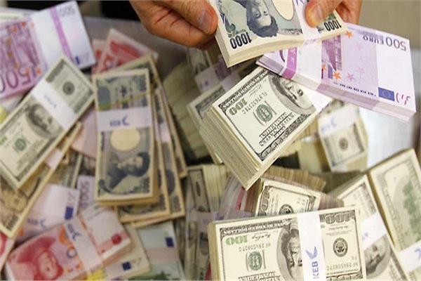 أسعار العملات الأجنبية بعد تثبيت «الدولار الجمركي» اليوم ١٤ نوفمبر