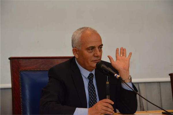 رئيس قطاع التعليم العام د. رضا حجازي