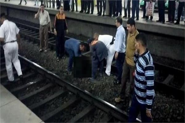  انتحار فتاة أمام مترو الأنفاق