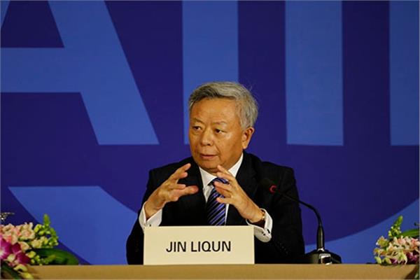  رئيس البنك الآسيوي للاستثمار في البنية التحتية جين لي تشون