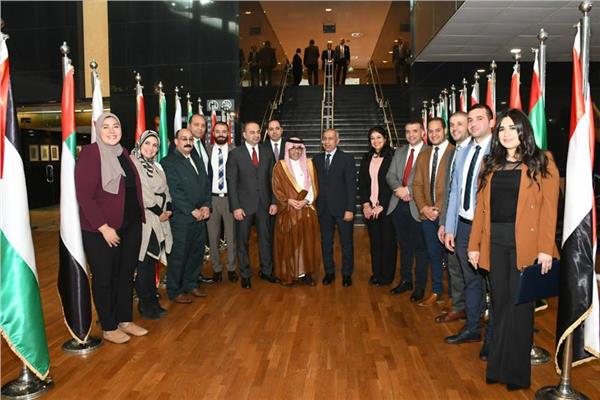 بروتوكول تعاون بين "رواد 2030" والأكاديمية العربية للعلوم والتكنولوجيا 