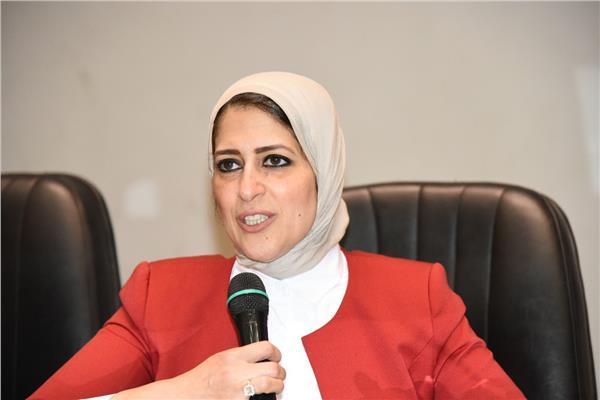  وزيرة الصحة الدكتورة  هالة زايد