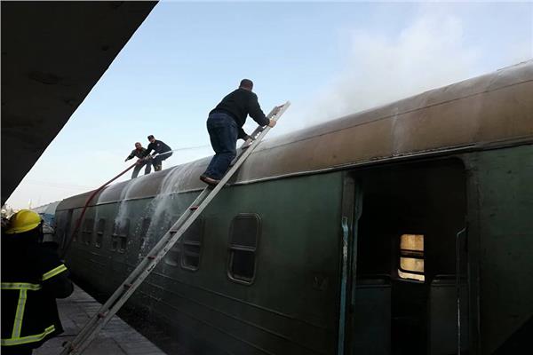 السيطرة علي حريق قطار  1203 "القاهرة الاسكندرية "بمحطة بنها