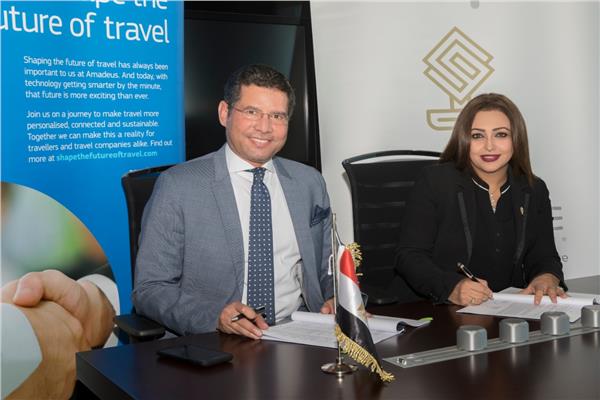توقيع اتفاقية لتسويق السياحة المصرية لدى نصف مليون شركة عالمية