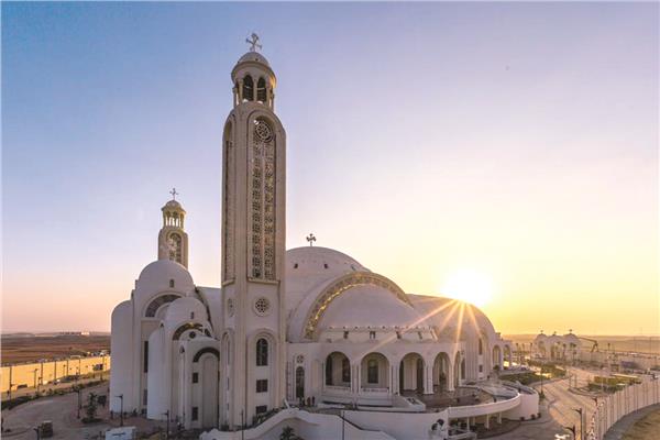 كنيسة ميلاد المسيح تحفة معمارية فى العاصمة الإدارية 