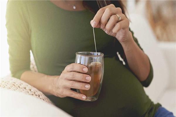 احذري .. الشاي خطر على «المرأة الحامل»