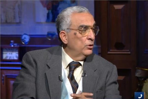 د. عبد الحميد أباظة رئيس لجنة صياغة قانون زراعة ونقل الأعضاء