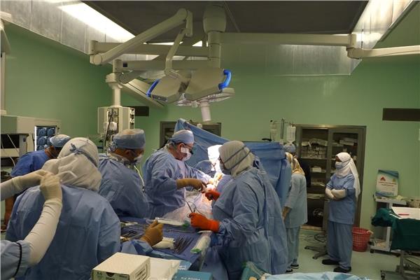 جراحة زراعة الكبد بمستشفى الراجحي بجامعة أسيوط 