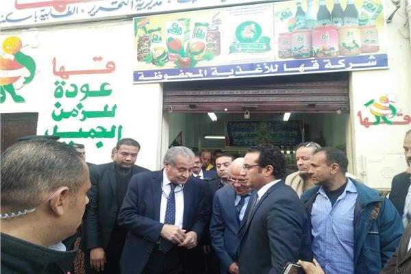 وزير التموين يفتتح سوق السمك ببورسعيد