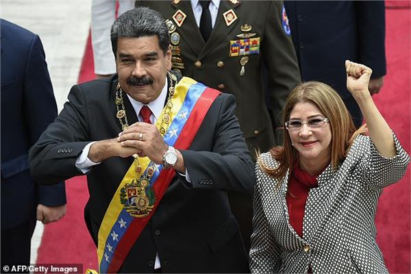 الرئيس الفنزويلي نيكولاس مادورو وزوجته سيليا فلوريس