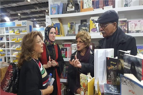 سها سعيد تحتفل بـ«نجوم ماسبيرو يتحدثون» بمعرض الكتاب