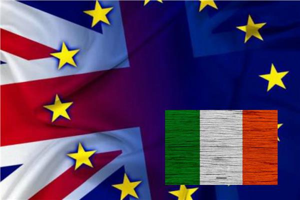 أعلام أيرلندا وبريطانيا والاتحاد الأوروبي