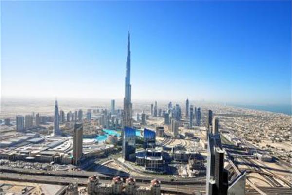 الإمارات تفرج عن 496 مليون دولار