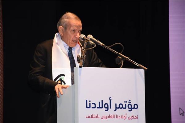الدكتور محمد مجاهد خلال كلمته بالمؤتمر