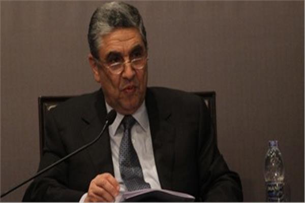  د.محمد شاكر وزير الكهرباء والطاقة المتجددة