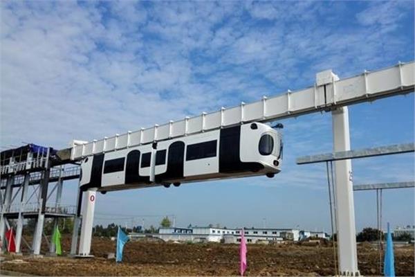 الصين تسير قطارًا مغناطيسيًا معلقًا بدون سائق عام 2020