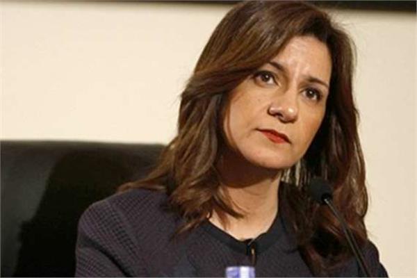 وزيرة الدولة للهجرة السفيرة نبيلة مكرم
