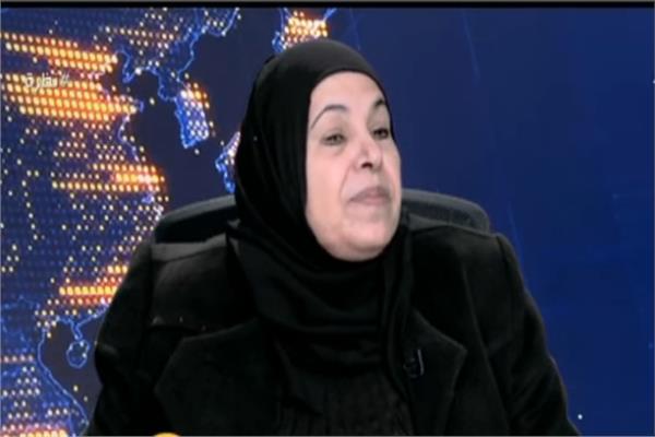 والدة الشهيد أبوالعز: الخدمات تحسنت في أقسام الشرطة.. والإعلام لازم يركز على الإيجابيات