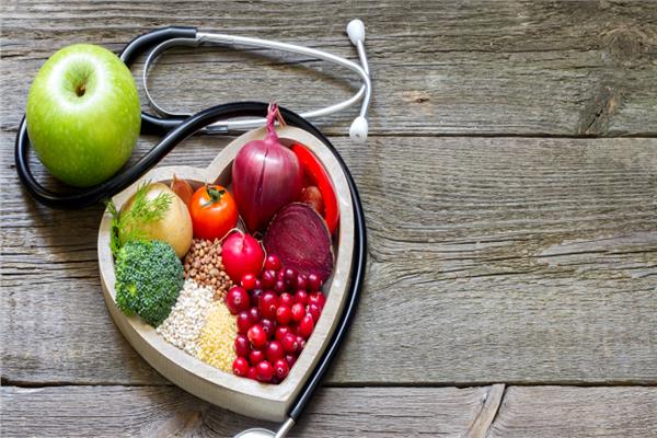 4 أطعمة تقيك أمراض القلب