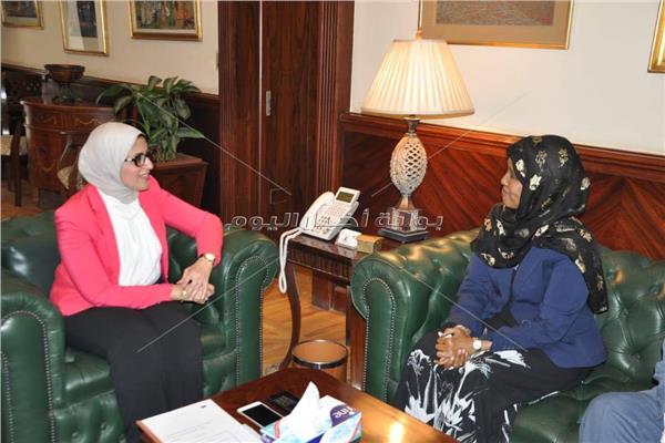 وزيرة الصحة توقع بروتوكول تعاون مع نظيرتها الصومالية