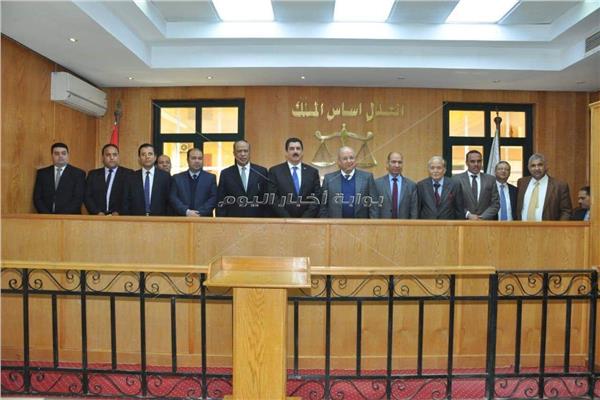 أبو العزم يتفقد مجمع محاكم مجلس الدولة بالقليوبية 