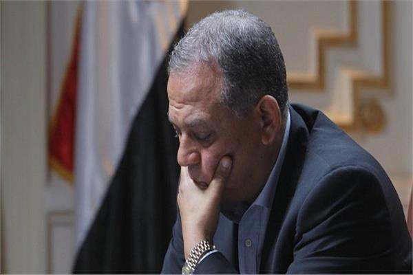 النائب المفصول من البرلمان محمد أنور السادات