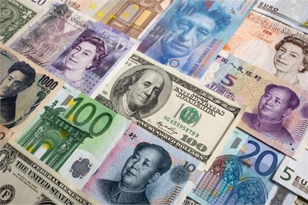 تباين أسعار العملات الأجنبية أمام الجنيه المصري السبت