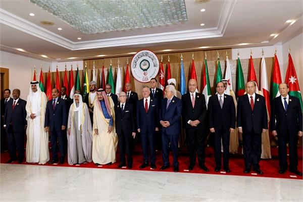 صورة من رويترز للقمة العربية الـ30