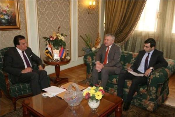 د. خالد عبدالغفار يستقبل سفير أرمينيا بالقاهرة