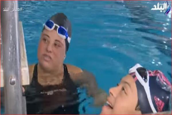 لبنى مصطفى بطلة العالم فى السباحة لذوى الاحتياجات الخاصة