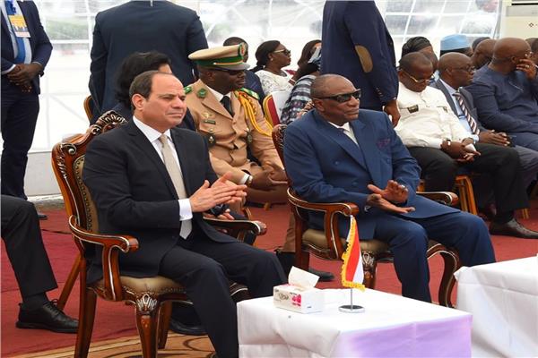 السيسي أول زعيم مصري يزور غينيا منذ 54 عامًا