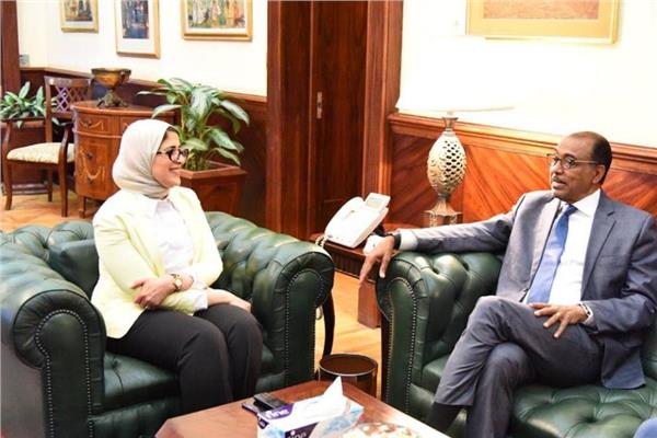 وزيرة الصحة  د.هالة زايد مع مدير برنامج مكافحة الإيدز بالأمم المتحدة