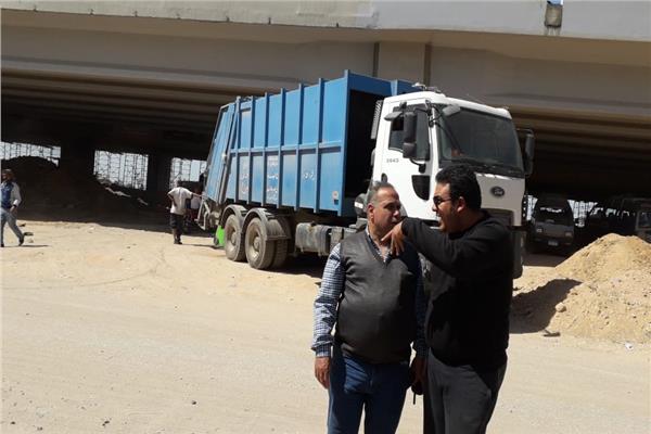 وزيرة البيئة توجه بسرعة رفع تراكم المخلفات في منطقة الكيلو 4.5 بمدينة نصر 