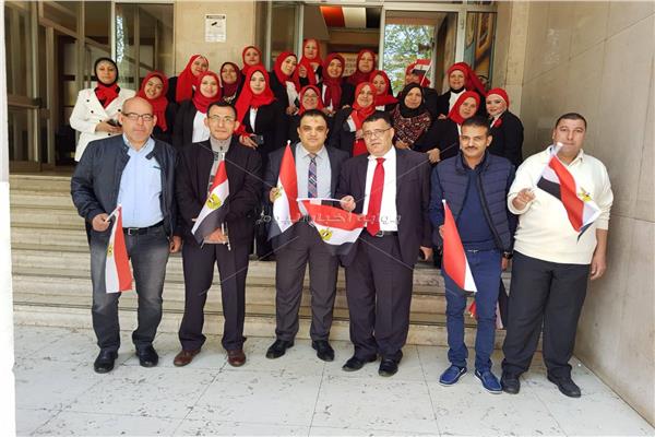  توافد المصريون بميلانو  للمشاركة في استفتاء التعديلات الدستورية