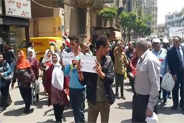 مسيرة شبابية داعمة للاستفتاء في القاهرة 
