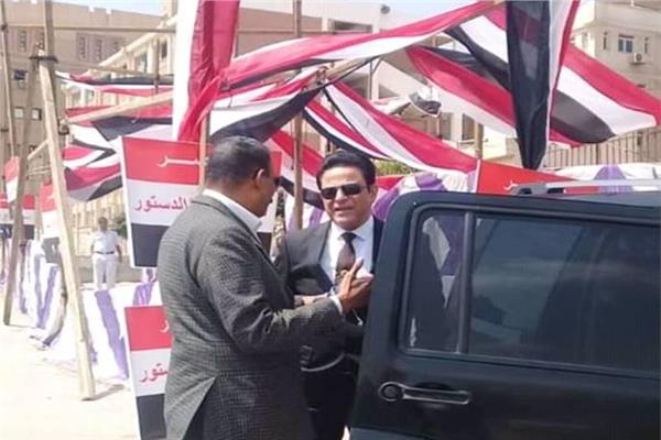 نائب محافظ القاهرة يتفقد سير عملية الاستفتاء على التعديلات الدستورية بالمقطم