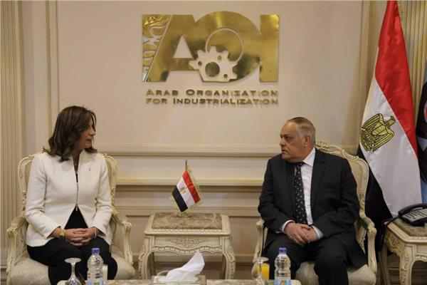 العربية للتصنيع تستقبل وزيرة الهجرة  وتبحث الشراكة مع شركة الإمارات للألومنيوم