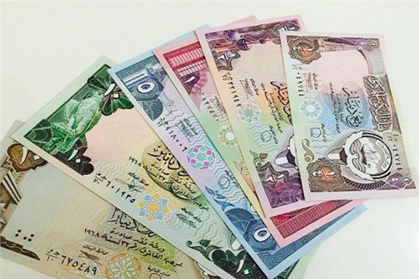 تباين أسعار العملات العربية أمام الجنيه المصري في البنوك الأربعاء