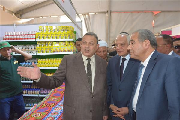 وزير التموين ومحافظ الجيزة يفتتحان  سوبر ماركت " اهلا رمضان " بفيصل