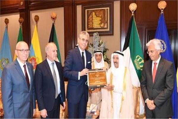 أمير الكويت : مساعدة الدول المحتاجة تأتي انطلاقا من الإرث التاریخي لدولة الكویت 
