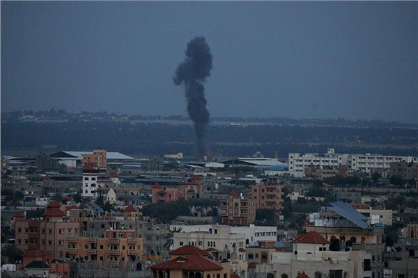 سلاح الجو الإسرائيلي يستهدف موقعين شمالي قطاع غزة