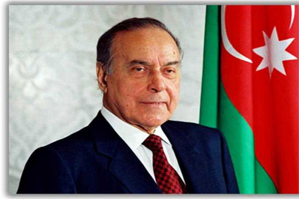 مؤسس أذربيجان الحديثة حيدر علييف 