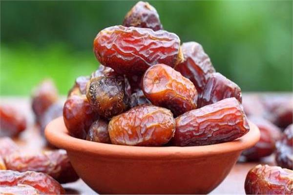 8 فوائد صحية لتناول التمر في رمضان