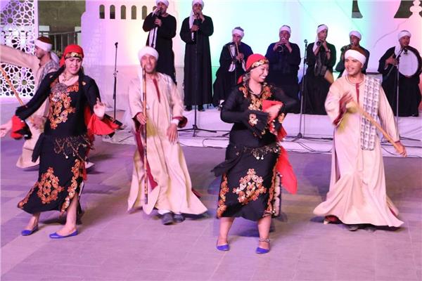عروس الصعيد والشرقية للإنشاد الدينى يتألقون على مسرح سور القاهرة الشمالى