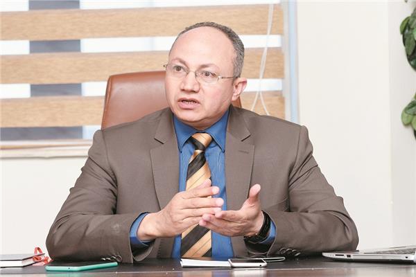 د. خالد عاطف المدير التنفيذي لمبادرة إنهاء قوائم الانتظار