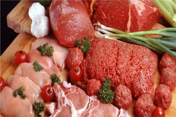  اللحوم البيضاء والحمراء ترفع مستوى الكوليسترول في الدم